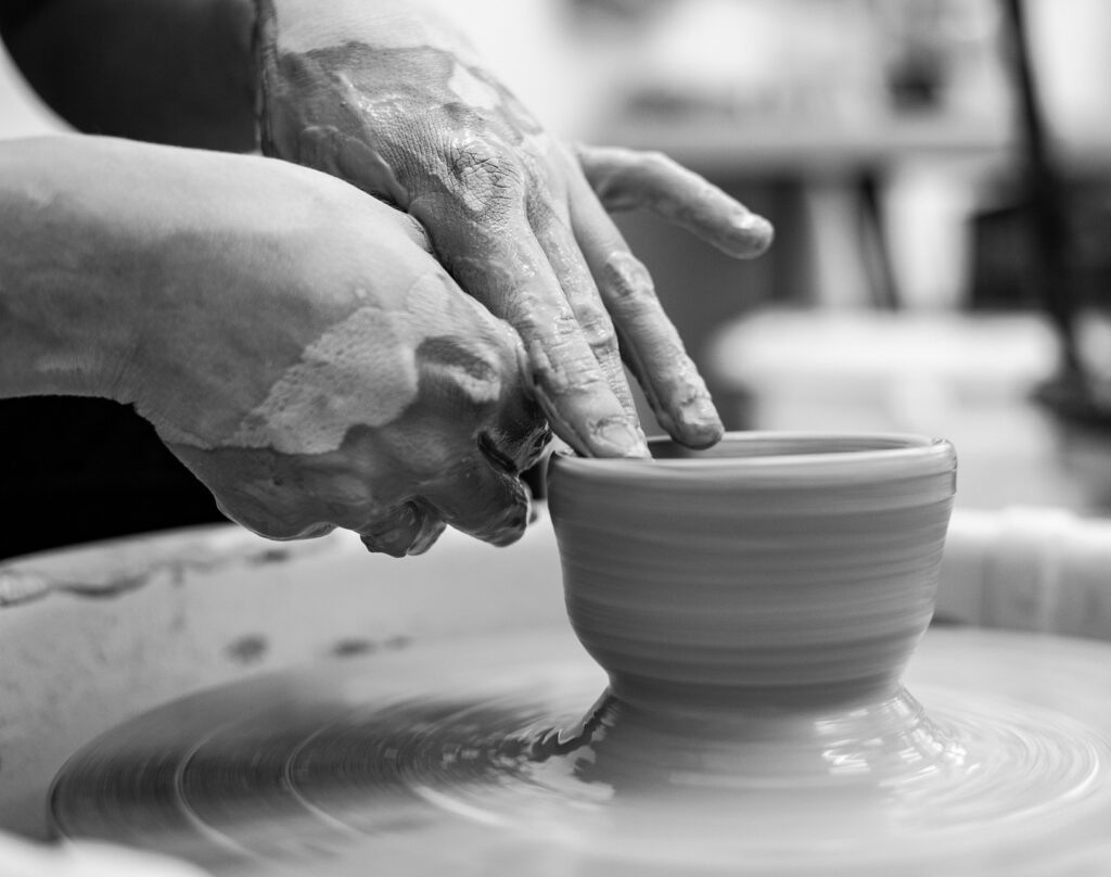 wheel throwing pottery courses